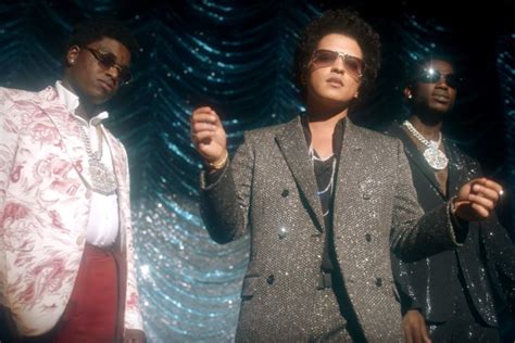 Does anyone else think Bruno Mars is very good .